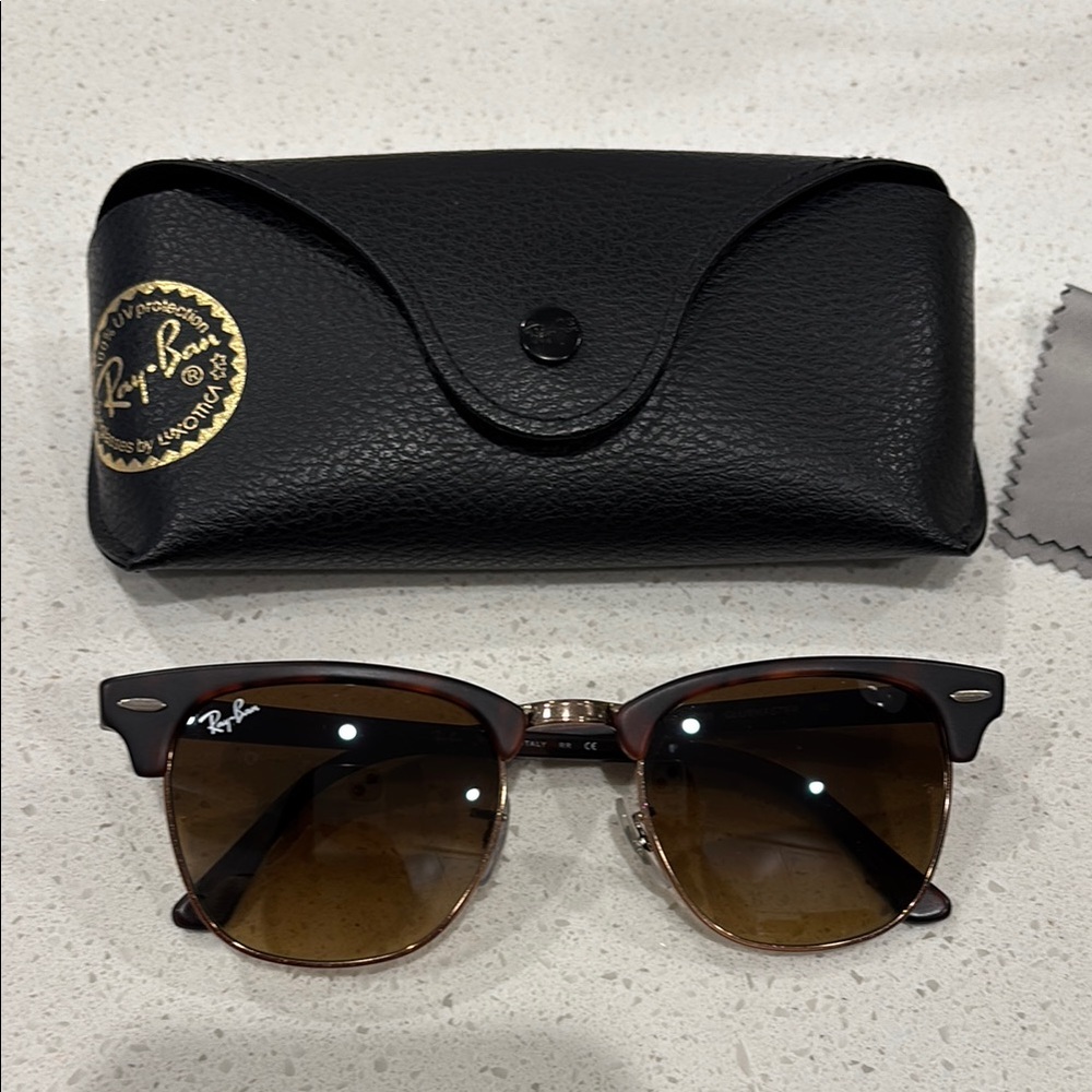 Ray-Ban Brown Clubmaster RB 3016